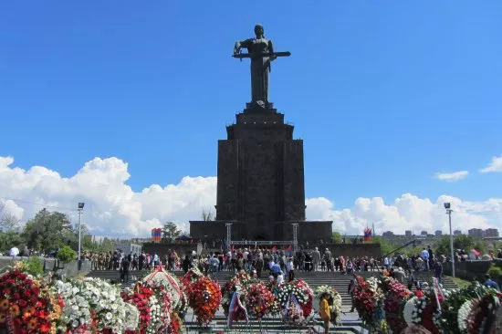 Праздники Армении: 9 мая - День победы в Великой Отечественной войне (нерабочий день)